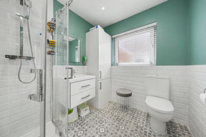 Thornbridge Crescent
